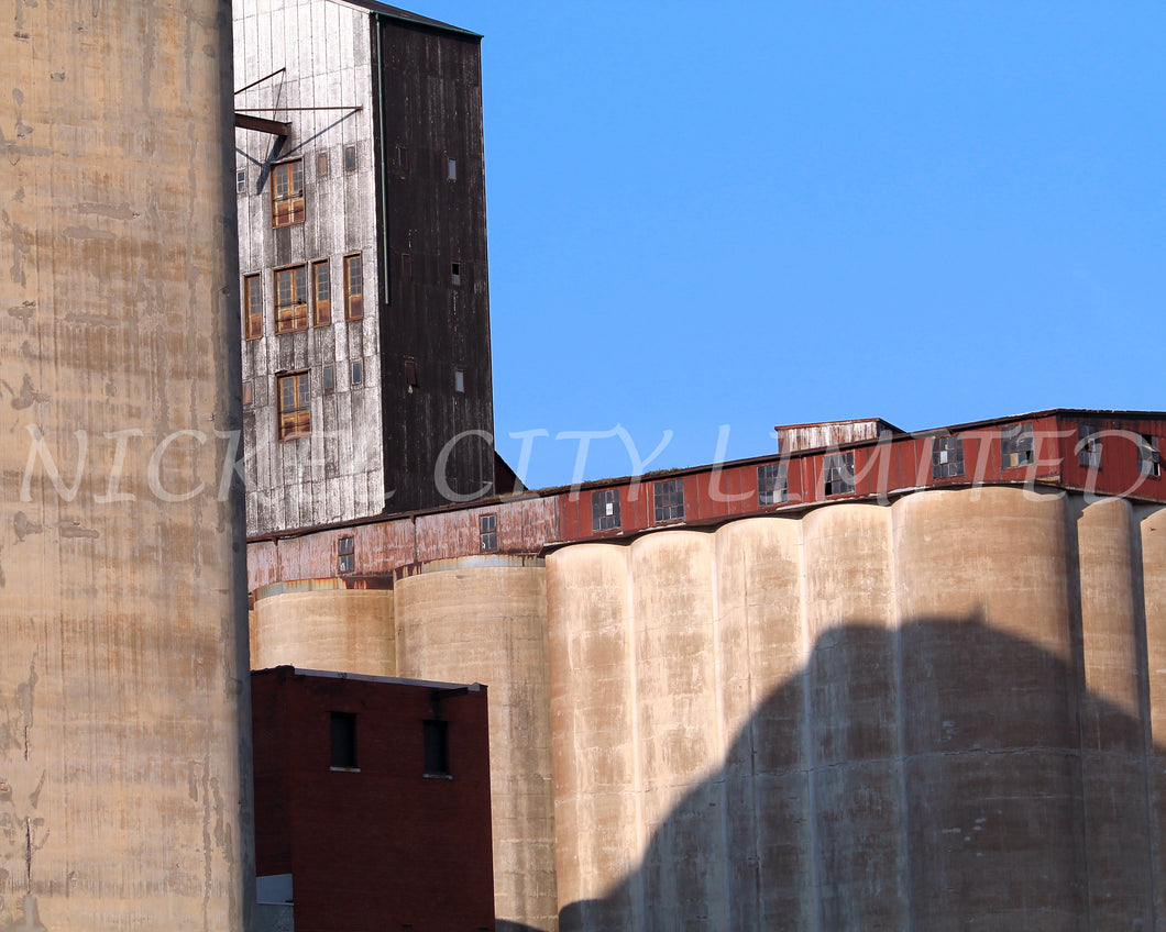 FAB 47 - Silo Blue Sky